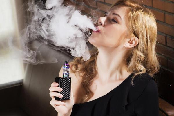 Parental Smoking Linked to 55% Higher Likelihood of Teen Smoking, E-Cigarettes