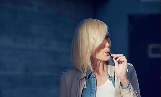 El gobierno de los Países Bajos impulsa una prohibición de sabores en los cigarrillos electrónicos.