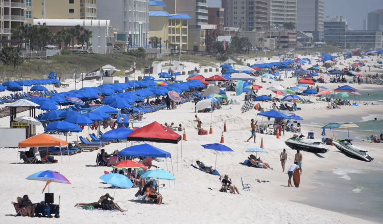 Panama City Beach imposes smoking ban on beaches