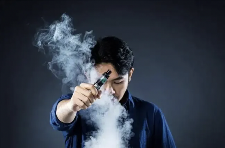 China Prohibits Sale of Fruit-Flavored E-Cigarettes to Safeguard Public Health