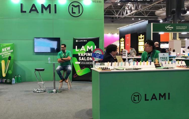 LAMI presenta exclusivas cigarrillos electrónicos con temática china en la exposición del Reino Unido.