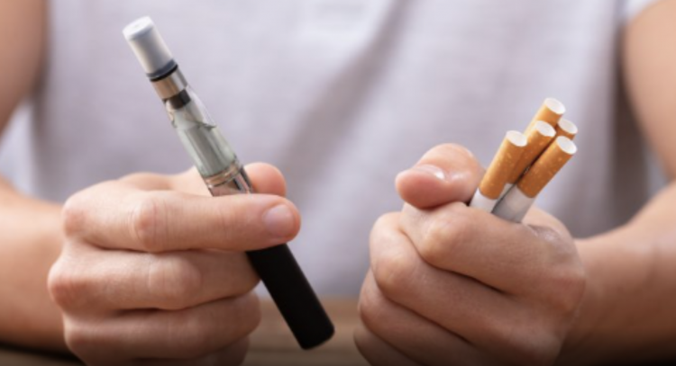 Usar cigarrillos electrónicos para llevar un estilo de vida más saludable y dejar de fumar
