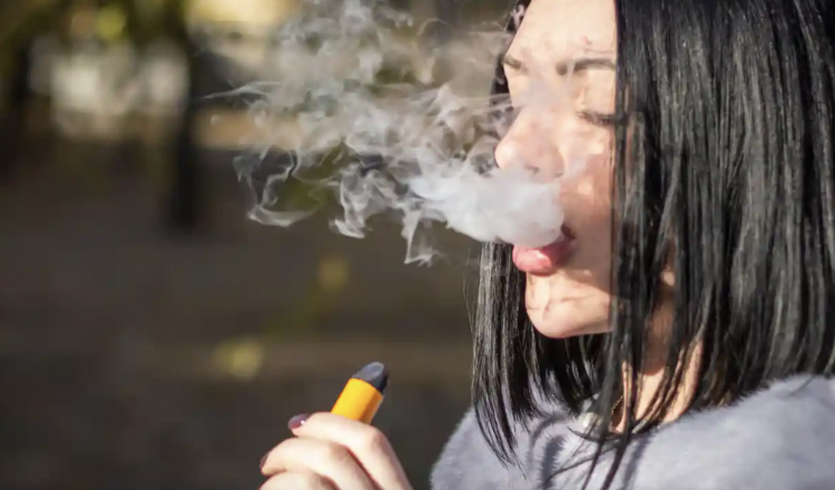 Australia Considers Total Ban on E-Cigarette Imports