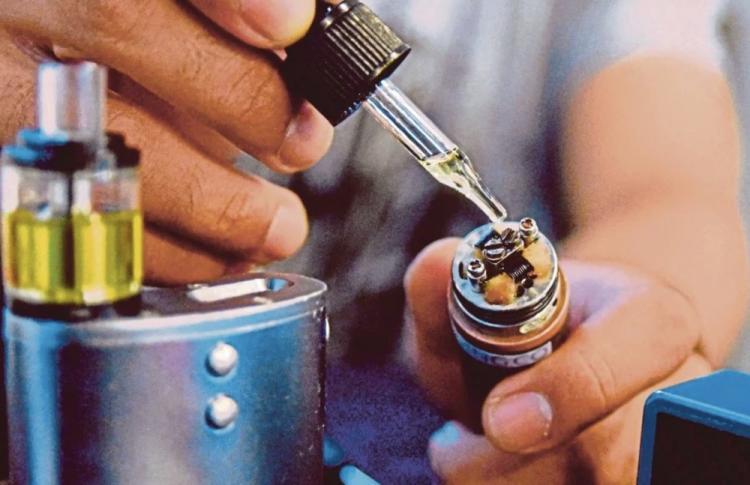 La Asociación de Consumidores de Malasia insta a prohibir los cigarrillos electrónicos y los dispositivos de inhalación general.