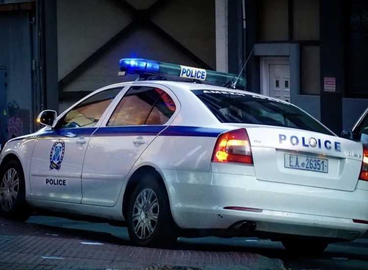 Police seize 16,500 illegal cigarettes in Greece raid