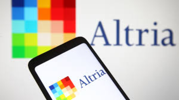 Altria termina inversión en Juul con intercambio de propiedad intelectual.