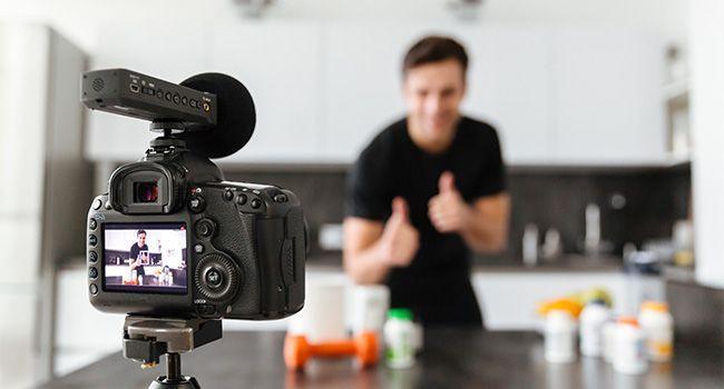 France Passes Law Regulating Influencer Advertising