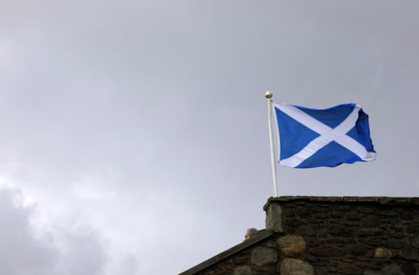 Scottish lawmaker calls for ban on e-cigarette display
