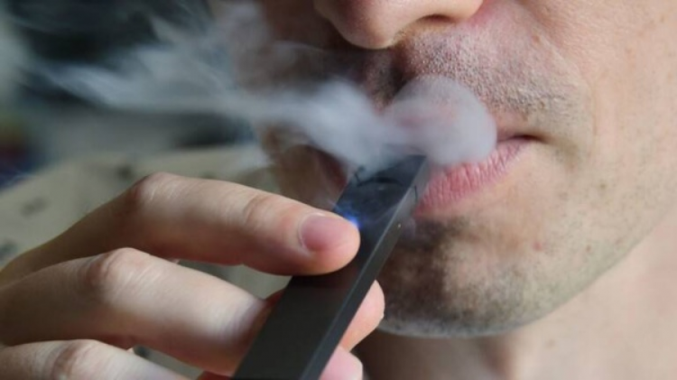 2FIRSTS Saudi Arabia Allows Limited Entry of E Cigarettes