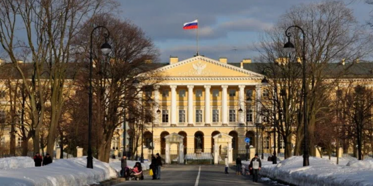 Russia's Illegal Tobacco Sales Cause Billions in Losses
