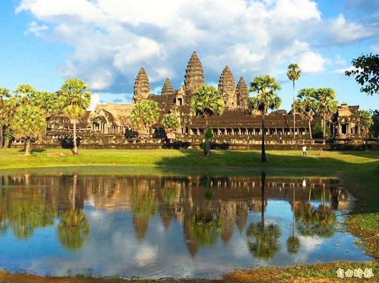 Smoking Rates Drop 20% in Cambodia, New Study Shows