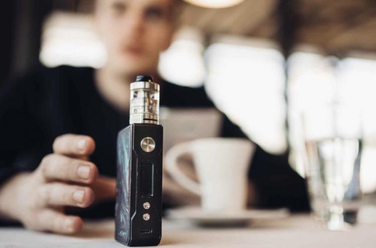 El fracaso de las prohibiciones de sabor para los cigarrillos electrónicos.