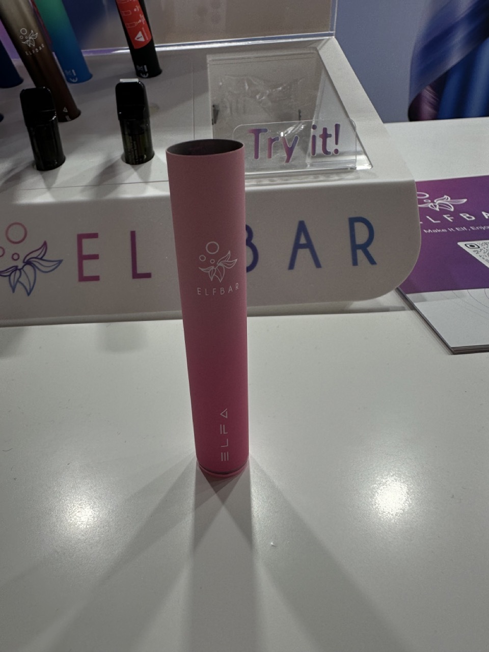 ELFBAR Releases Pod System ELFA at Vapexpo Spain