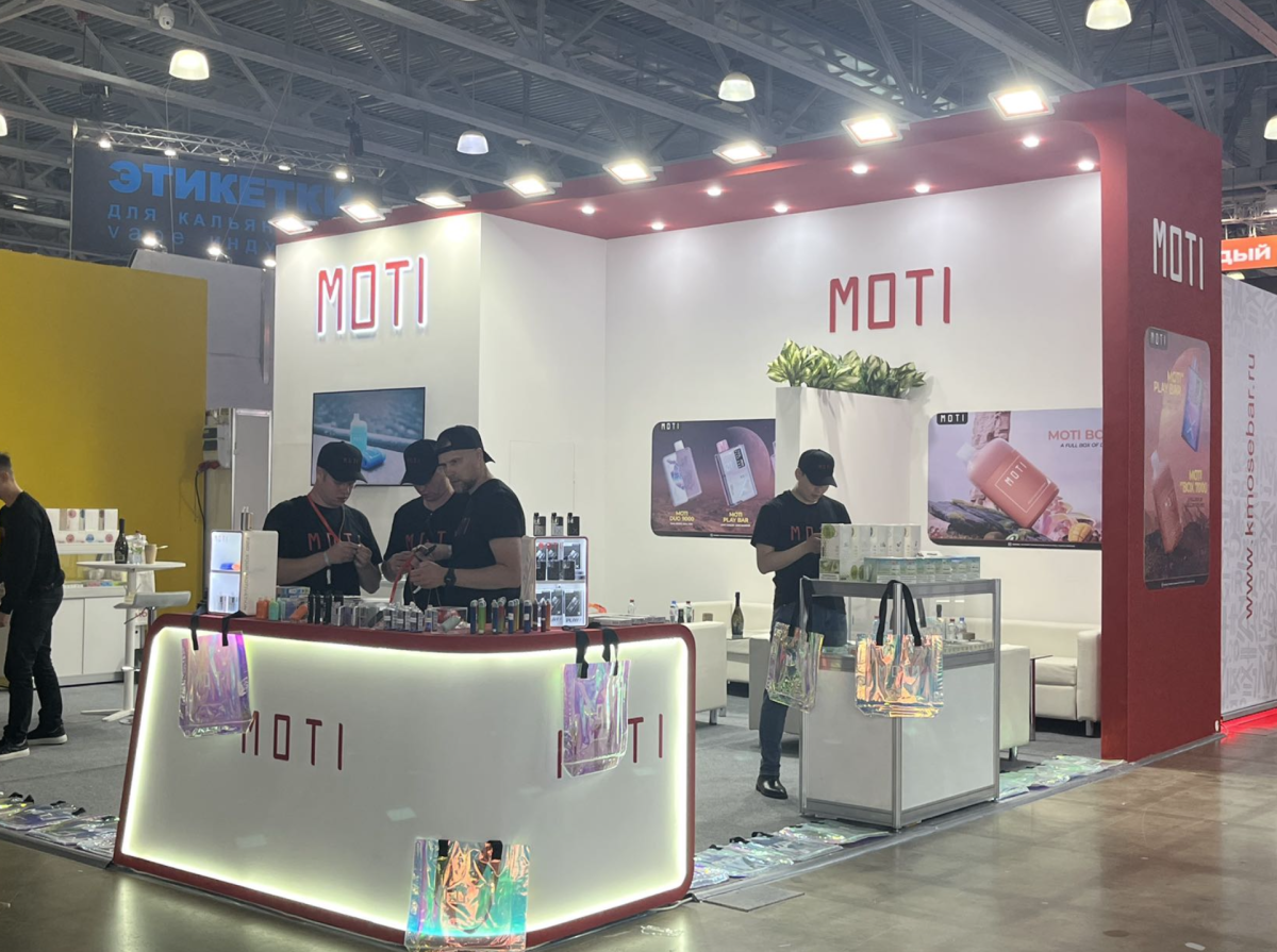 俄罗斯莫斯科电子烟展会正式开展 ELFBAR、WAKA、VAPORESSO、SMOK、HQD等品牌参展|两个至上现场图集