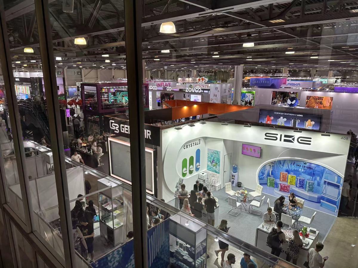 俄罗斯莫斯科电子烟展会正式开展 ELFBAR、WAKA、VAPORESSO、SMOK、HQD等品牌参展|两个至上现场图集