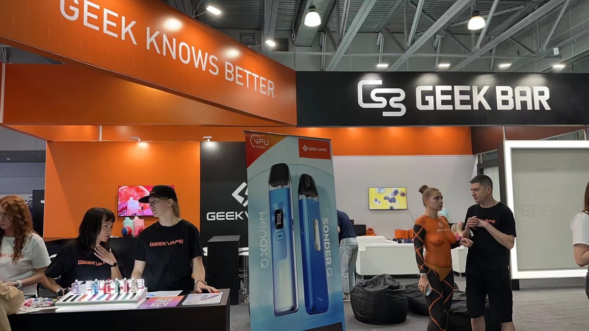 俄罗斯莫斯科电子烟展会正式开展 ELFBAR、WAKA、VAPORESSO、SMOK、HQD等品牌参展|两个至上现场图集