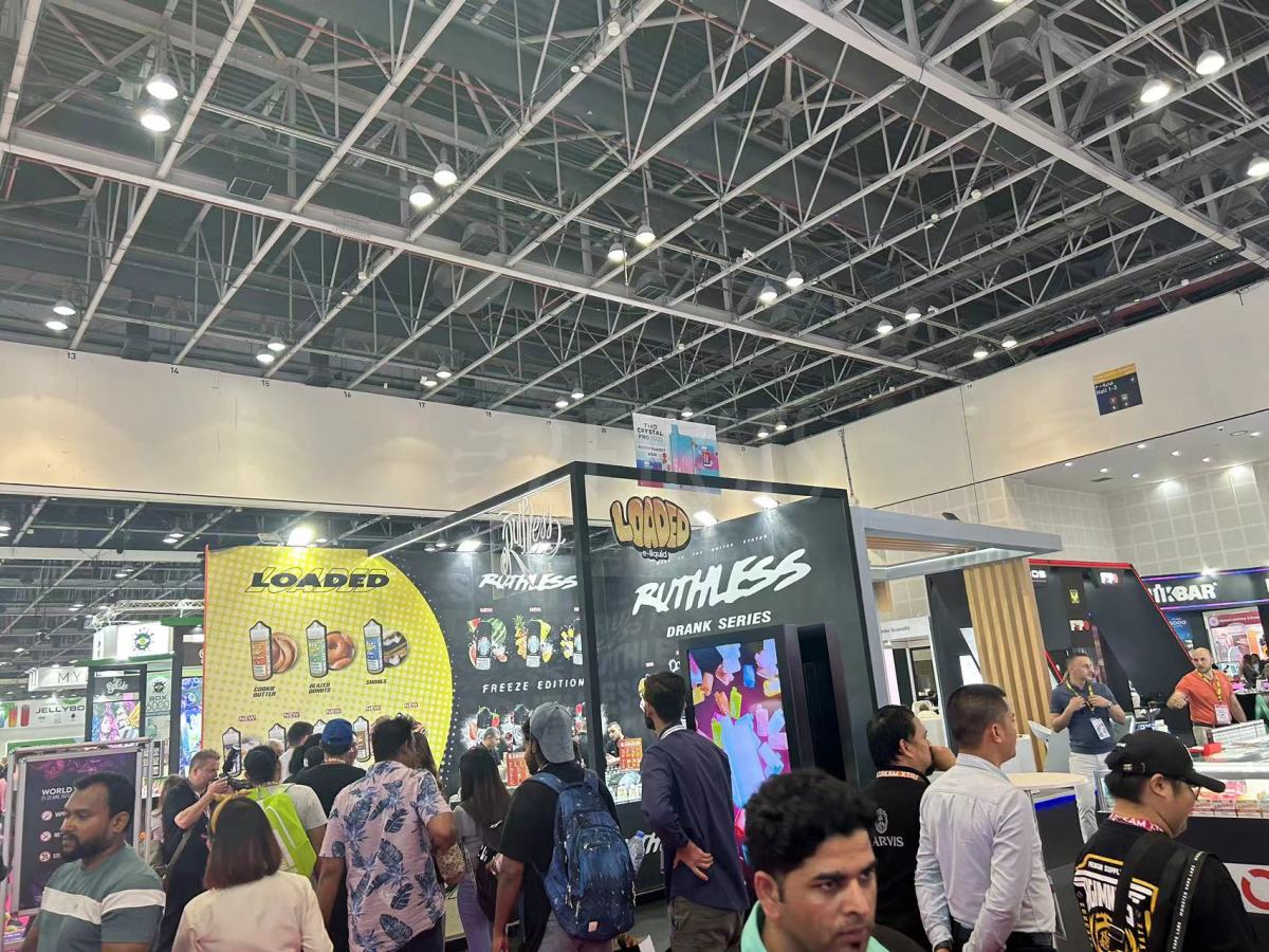 盘点迪拜电子烟展会现场人最多展位 多展商推出活动招揽观众