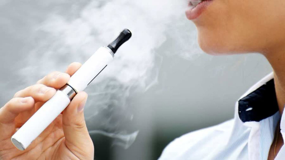美国医学研究：电子烟超过卷烟成为青年首次吸烟的选择