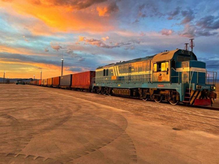 Kazakhstan Seized a Large Number of Illegal E-Cigarettes at the Nearest Chinese Port of Alashankou