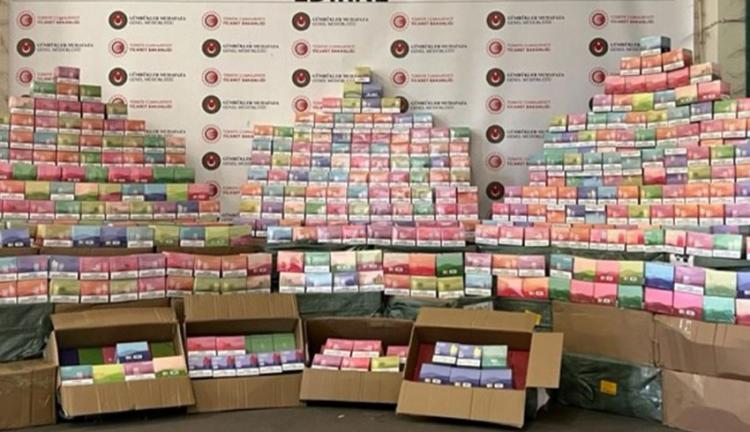 Aduanas Turkish se incauta de cigarrillos electrónicos de contrabando valorados en $1.48 millones de dólares.
