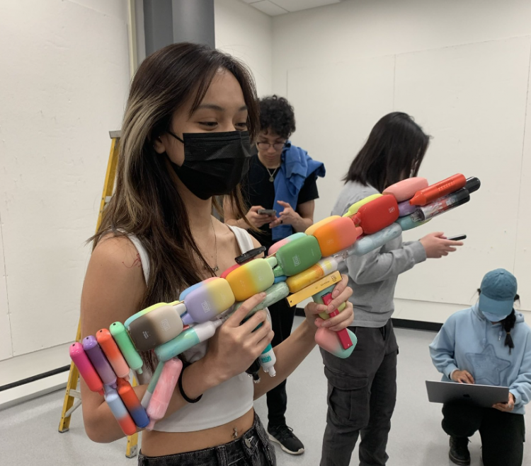 Twitter User Creates Gun from E-cigarettes: Viral Sensation