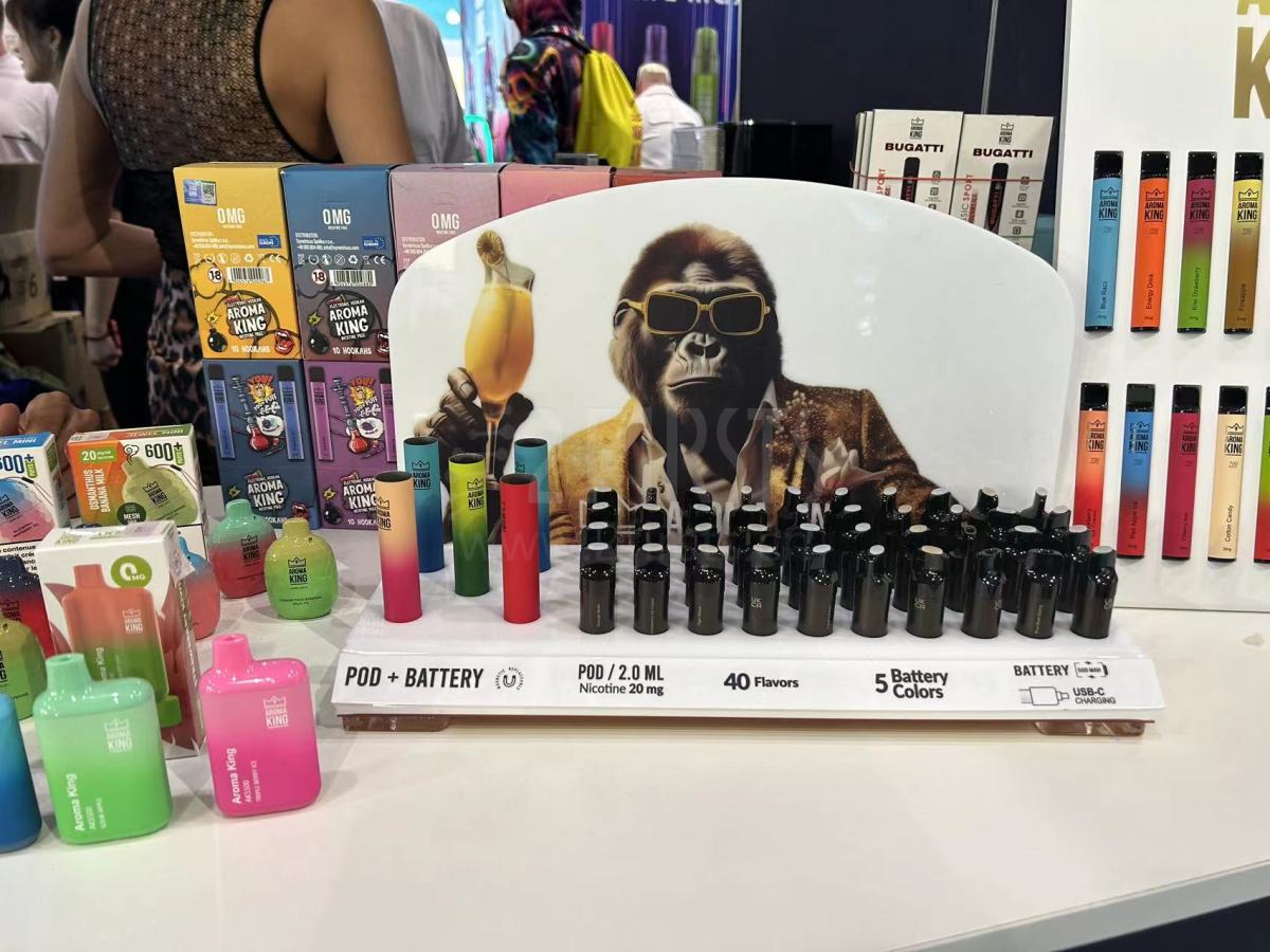 Aroma King presenta un cigarrillo electrónico inspirado en los automóviles en Inter-Tabac.
