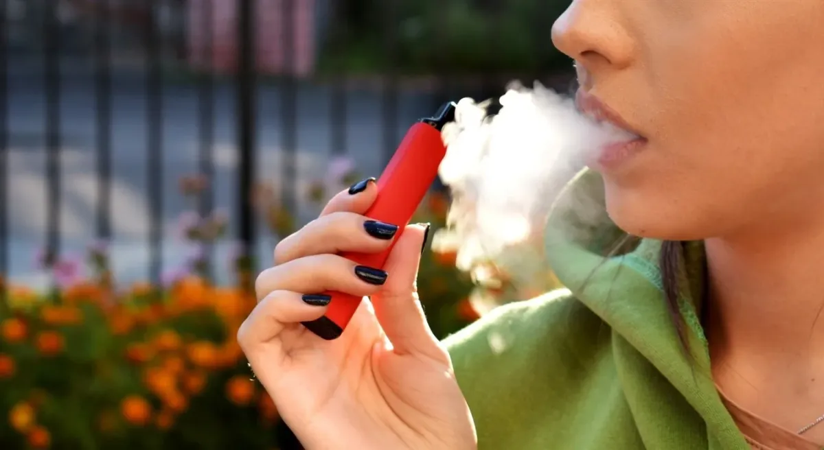 2FIRSTS Decline in Chinese E Cigarette Exports to Netherlands