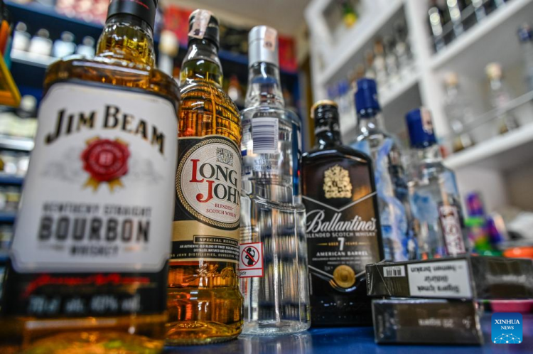 Turquía anuncia una ampliación de la prohibición de la venta de alcohol y tabaco.