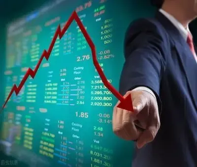Imperial Brands PLC Hits New 52-week Low