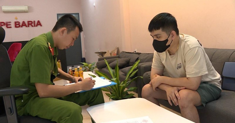 Punishment Imposed on Shop Illegally Selling E-cigarettes in Vietnam