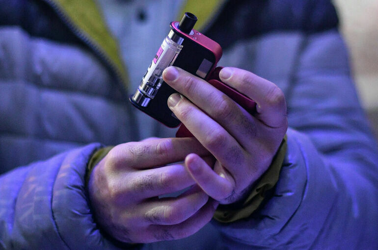 俄罗斯或全面禁止电子烟广告 警方将调查向儿童销售电子烟案件