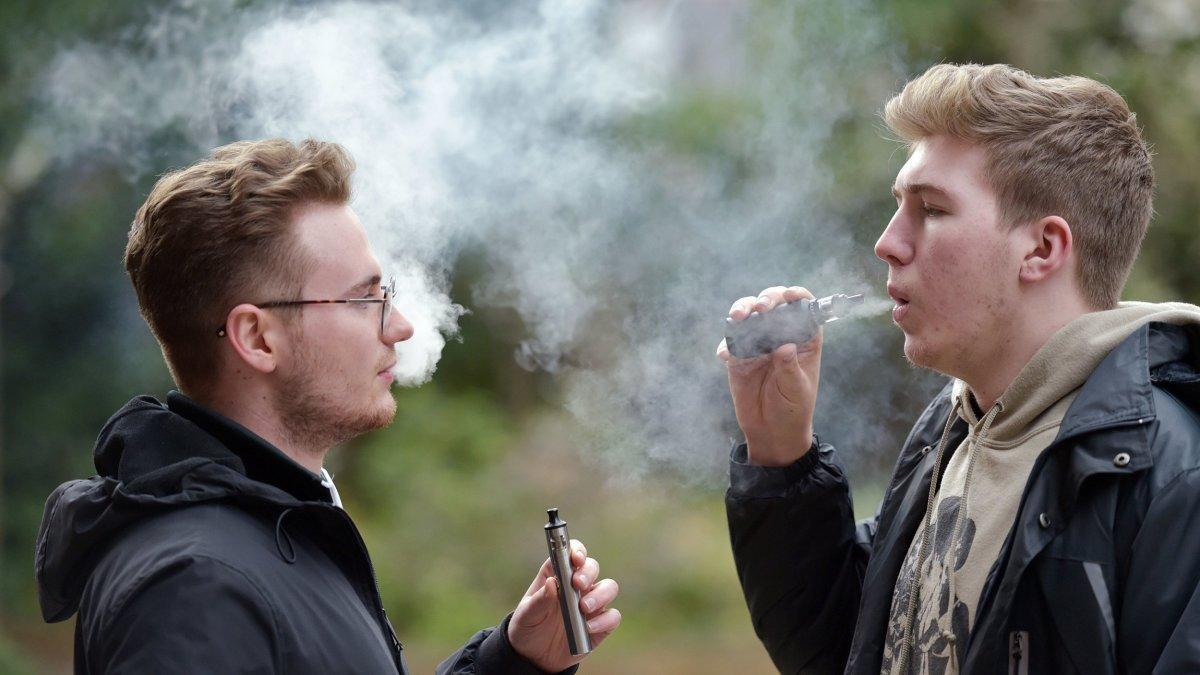 UK Government Faces Criticism for Limited Action on E-Cigarettes