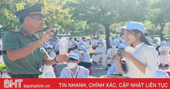 Vietnam Taking Measures to Educate Public about E-cigarettes