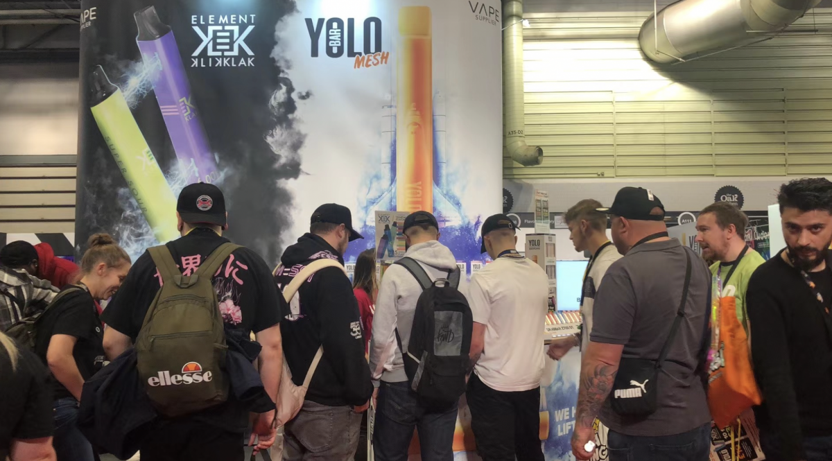 VAPEREXPO : Number of Exhibitors Halved, Audience Attend to Get Free Samples