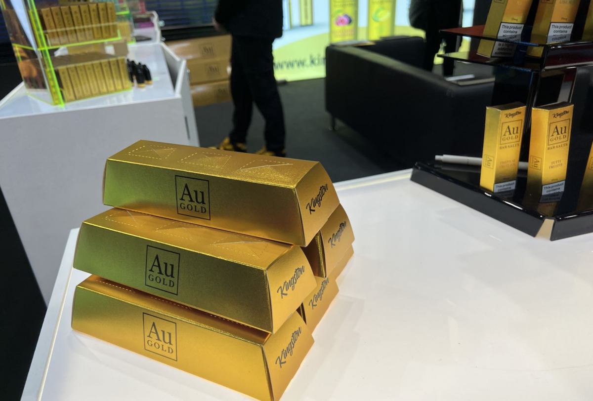 2FIRSTS Rise of Gold E cigarette Brands Embrace Luxurious Design