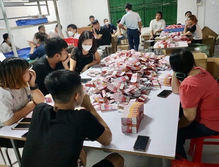 越南河南省查获并暂扣约11万个电子烟产品