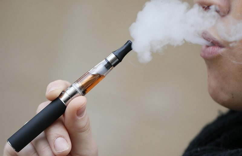 El Gobierno de Polinesia planea revisar el impuesto y las regulaciones del tabaco.