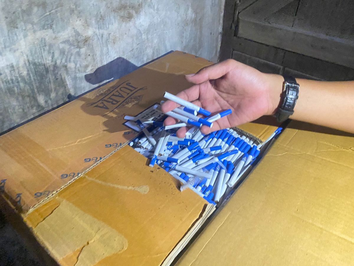 印尼贾巴特海关突袭查获56万根非法卷烟