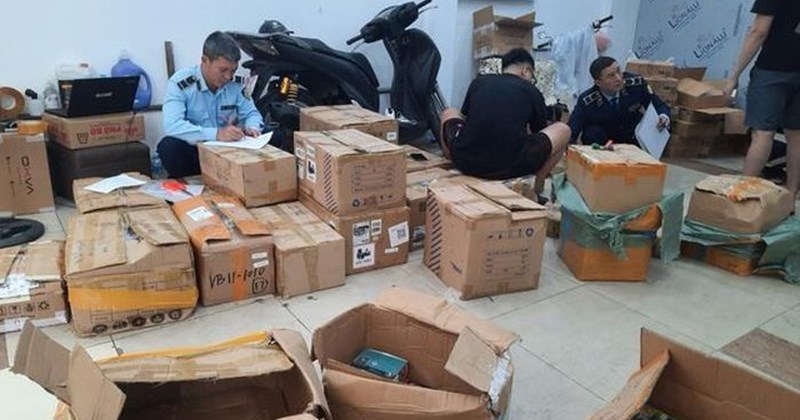 Vietnamese Market Regulatory Team Seizes Illegal E-cigarette Businesses.