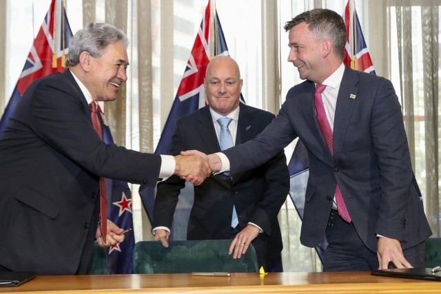 New Zealand Government Reverses Ban on Tobacco Sales