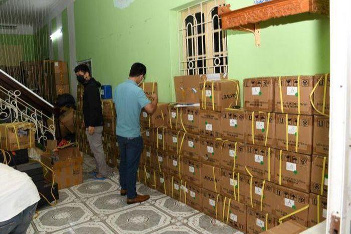 Vietnamese Police Bust Marijuana E-cigarette Production Line and Arrest Six