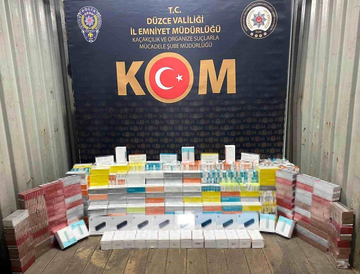 La policía incauta 32 cigarrillos electrónicos y 6020 cápsulas de cigarrillos electrónicos en Turquía.