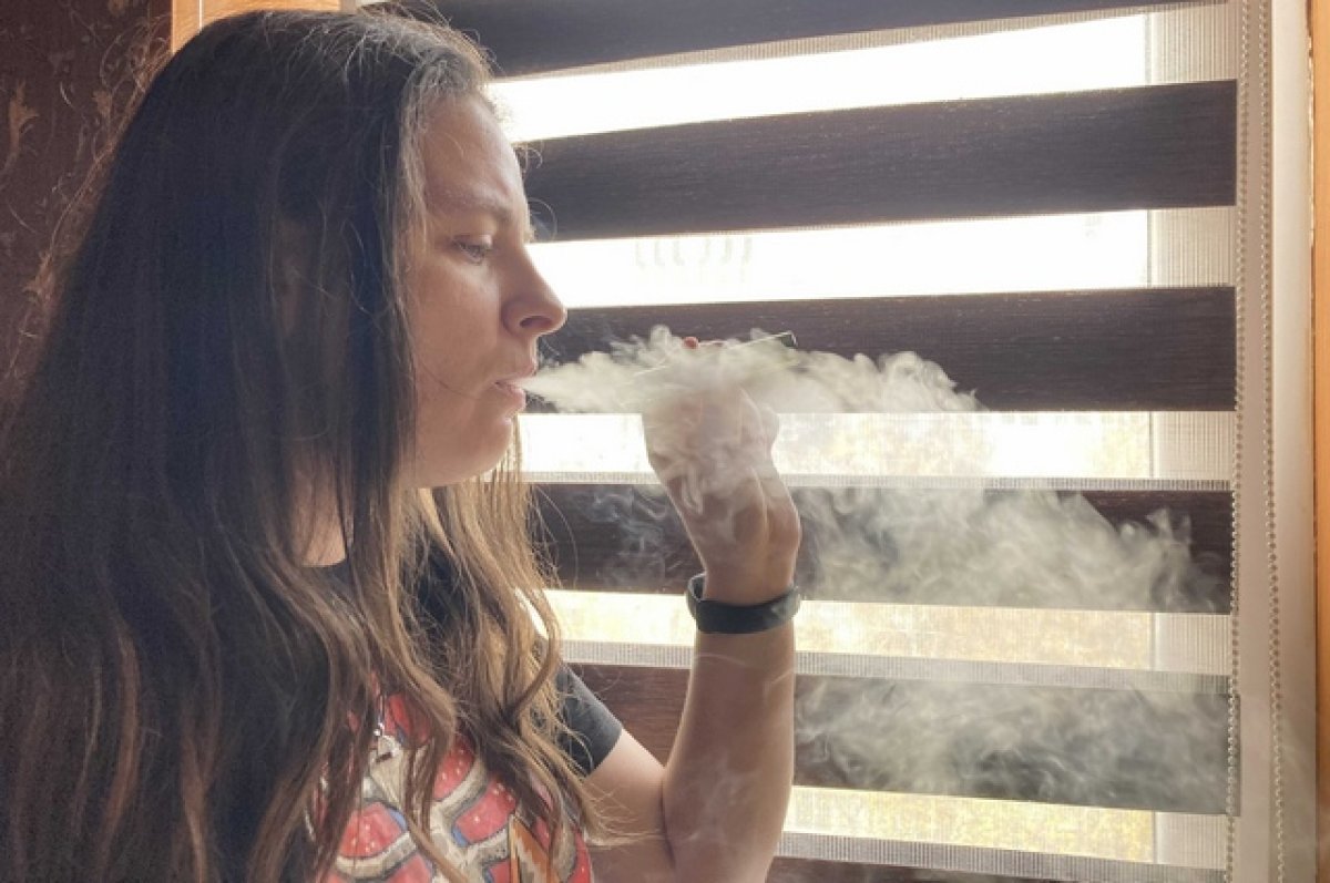 El Parlamento Ruso decide criminalizar el contrabando de líquido para cigarrillos electrónicos.