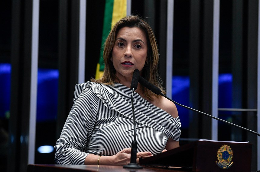 El senador brasileño busca regulaciones estrictas sobre la venta de cigarrillos electrónicos.