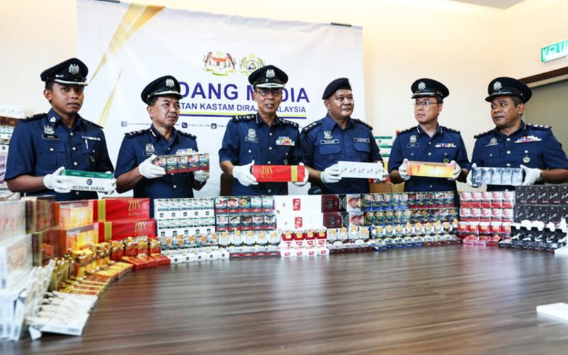 2FIRSTS | Malaysia Customs Seizes 2.5 Million Cigarettes In Raid