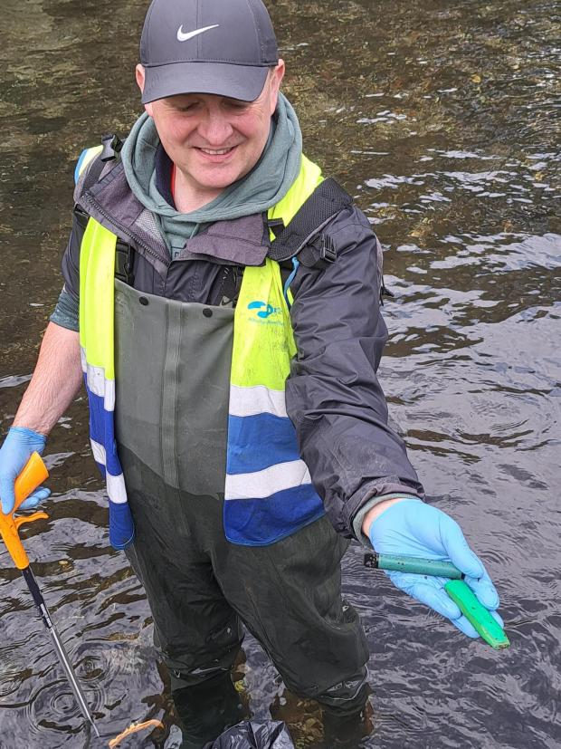 Campaign Urges Ban on Disposable E-cigarettes to Protect Rivers