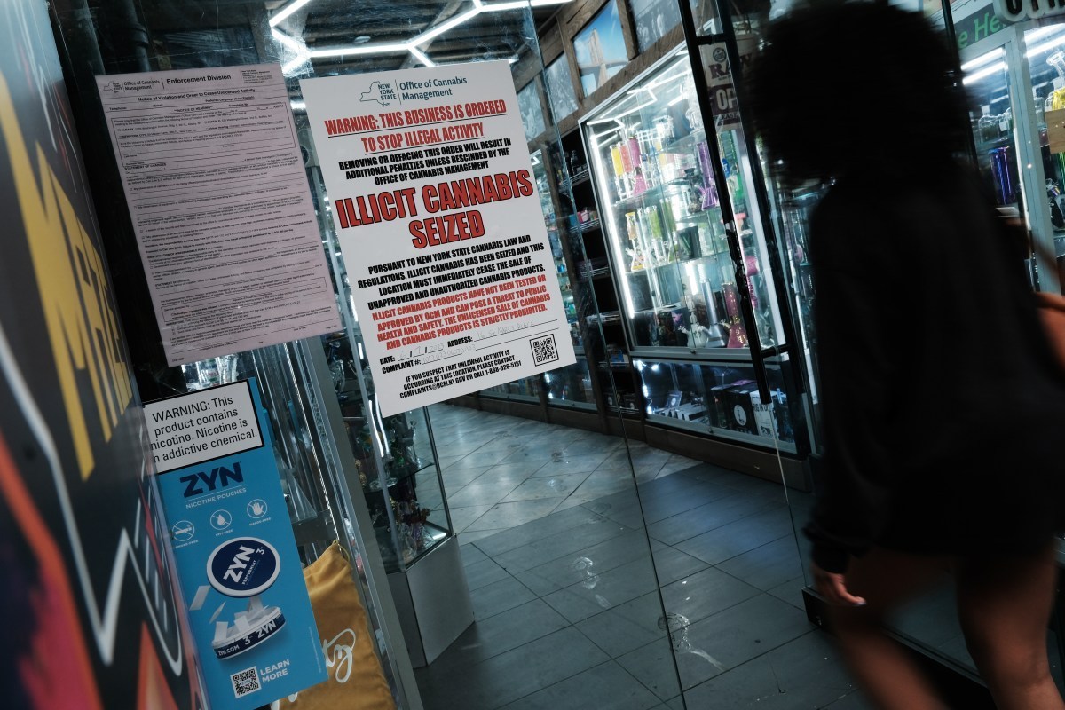 美国纽约州严打无牌大麻店：缴获5000公斤非法大麻 市值超过5400万美元