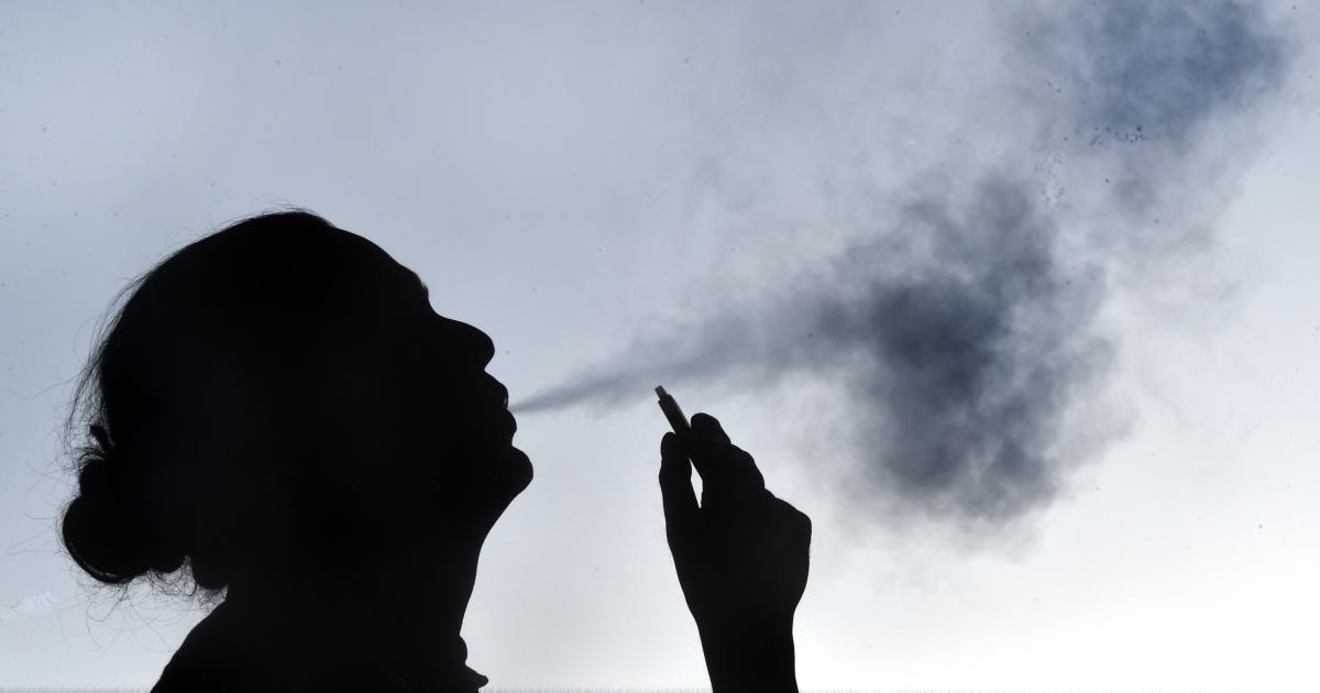 New Zealand Retailers Encourage Stockpiling of Disposable E-Cigarettes
