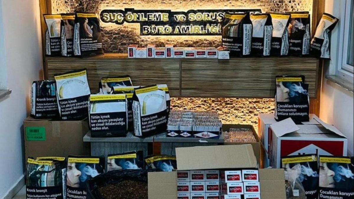 Police Raid on Smugglers: Seizure of Illegal Items in Antalya
