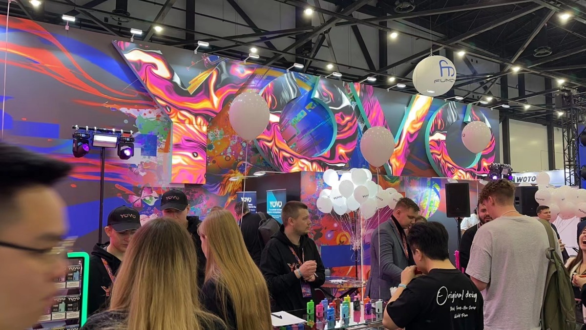 Las cigarrillos electrónicos con pantalla dominan en VAPE CLUB SHOW 2023.